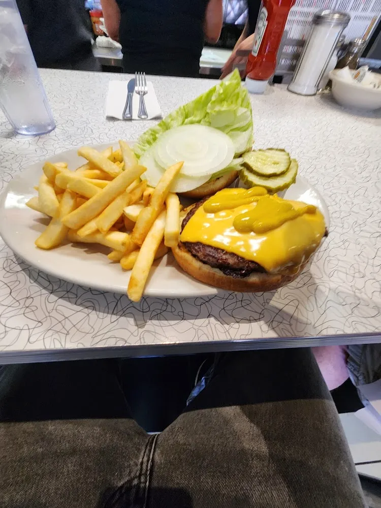 Cheeseburger and Fries
